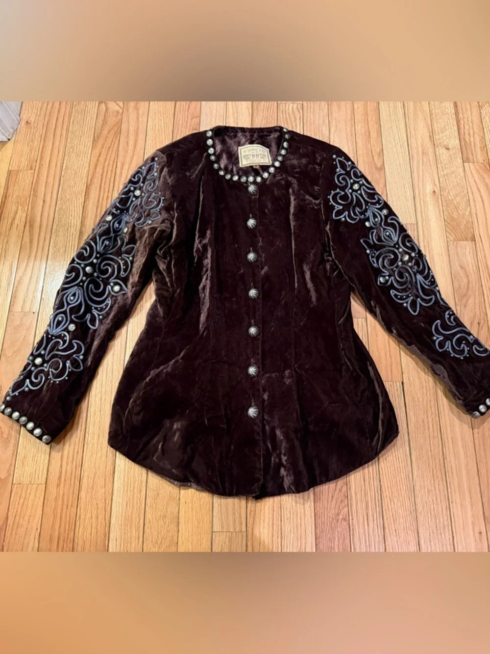 Double D Ranch Deep Brown Plum Velvet Jacket Silver Conchos Size S rodeo ranch - Picture 2 of 6